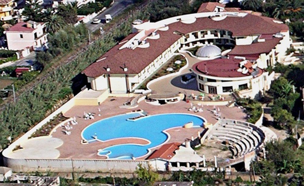 Hotel Resort Lido Degli Aranci Vibo Valentia Exterior photo