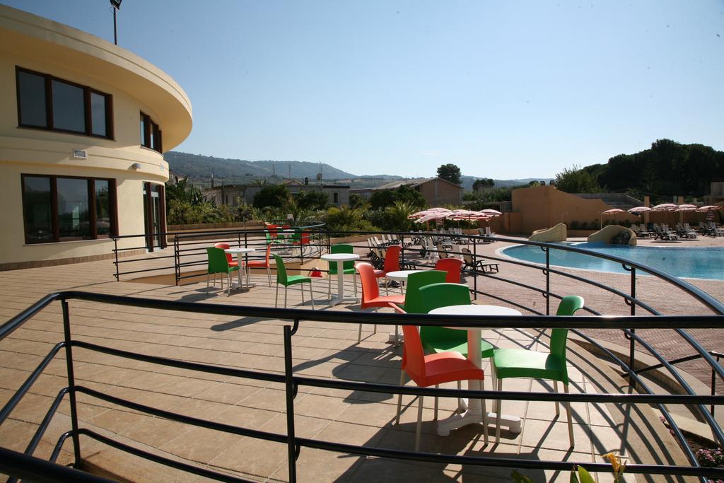 Hotel Resort Lido Degli Aranci Vibo Valentia Exterior photo