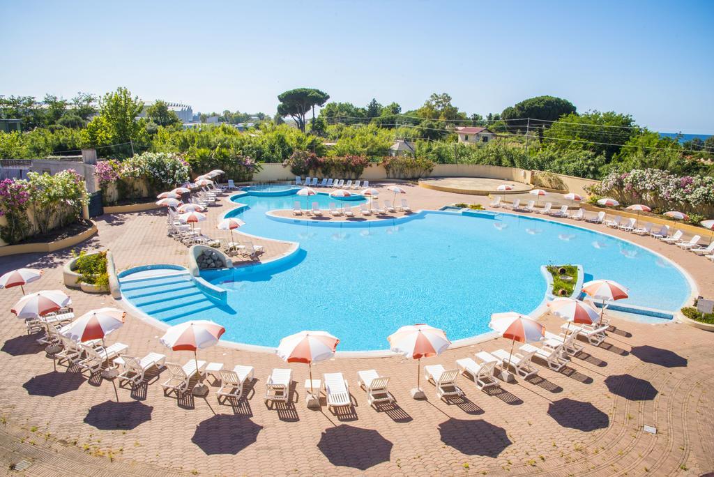 Hotel Resort Lido Degli Aranci Vibo Valentia Exterior photo